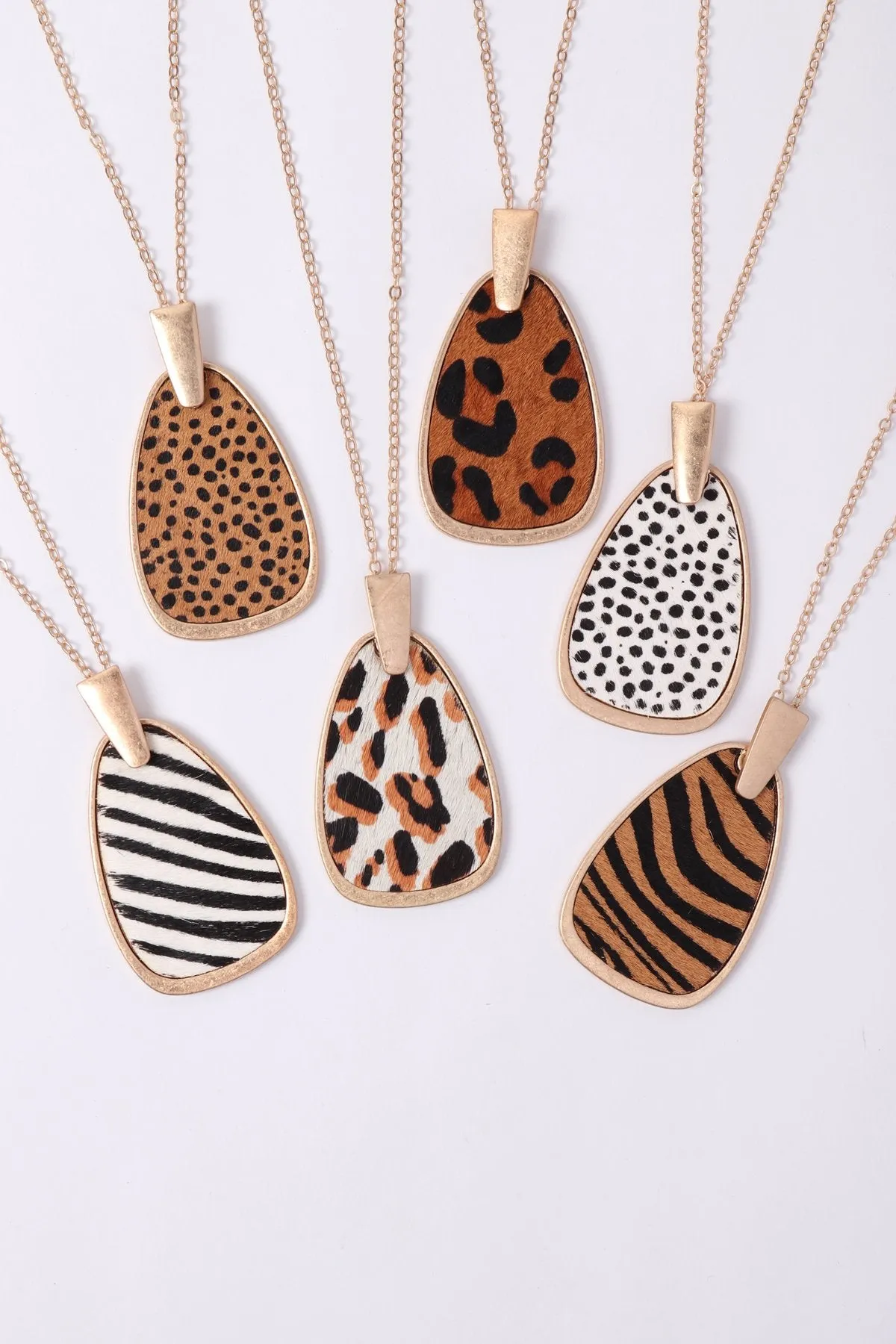 B4n2692x - Geometric Shape W/ Real Calf Hair Pendant Necklace