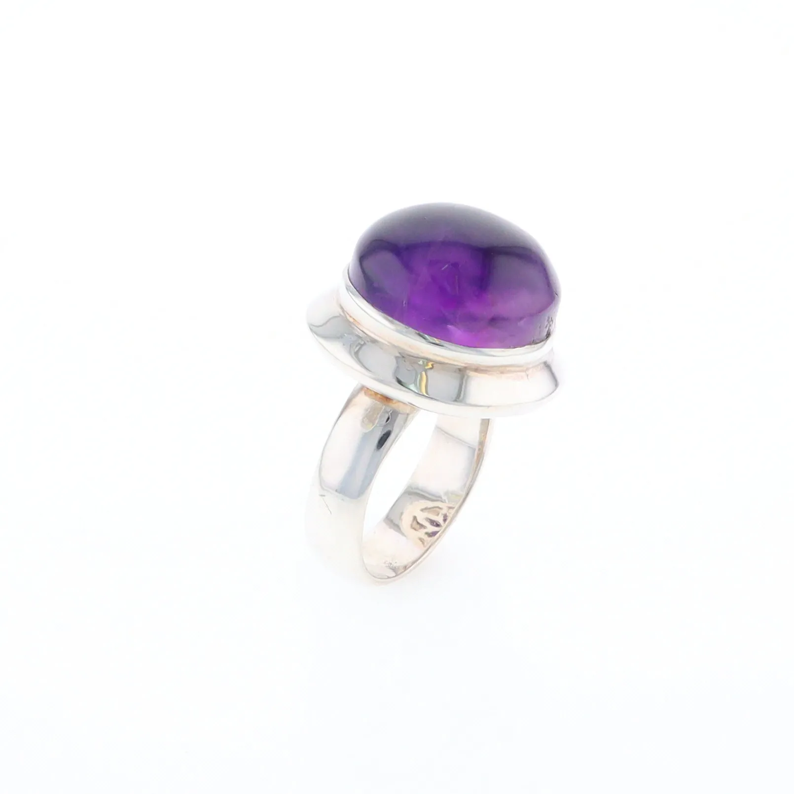 Bezel Set Cabochon Amethyst Ring