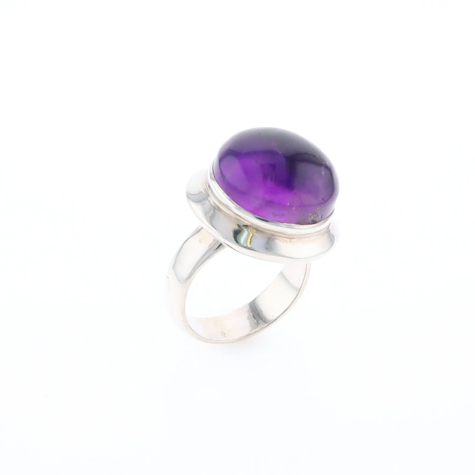 Bezel Set Cabochon Amethyst Ring