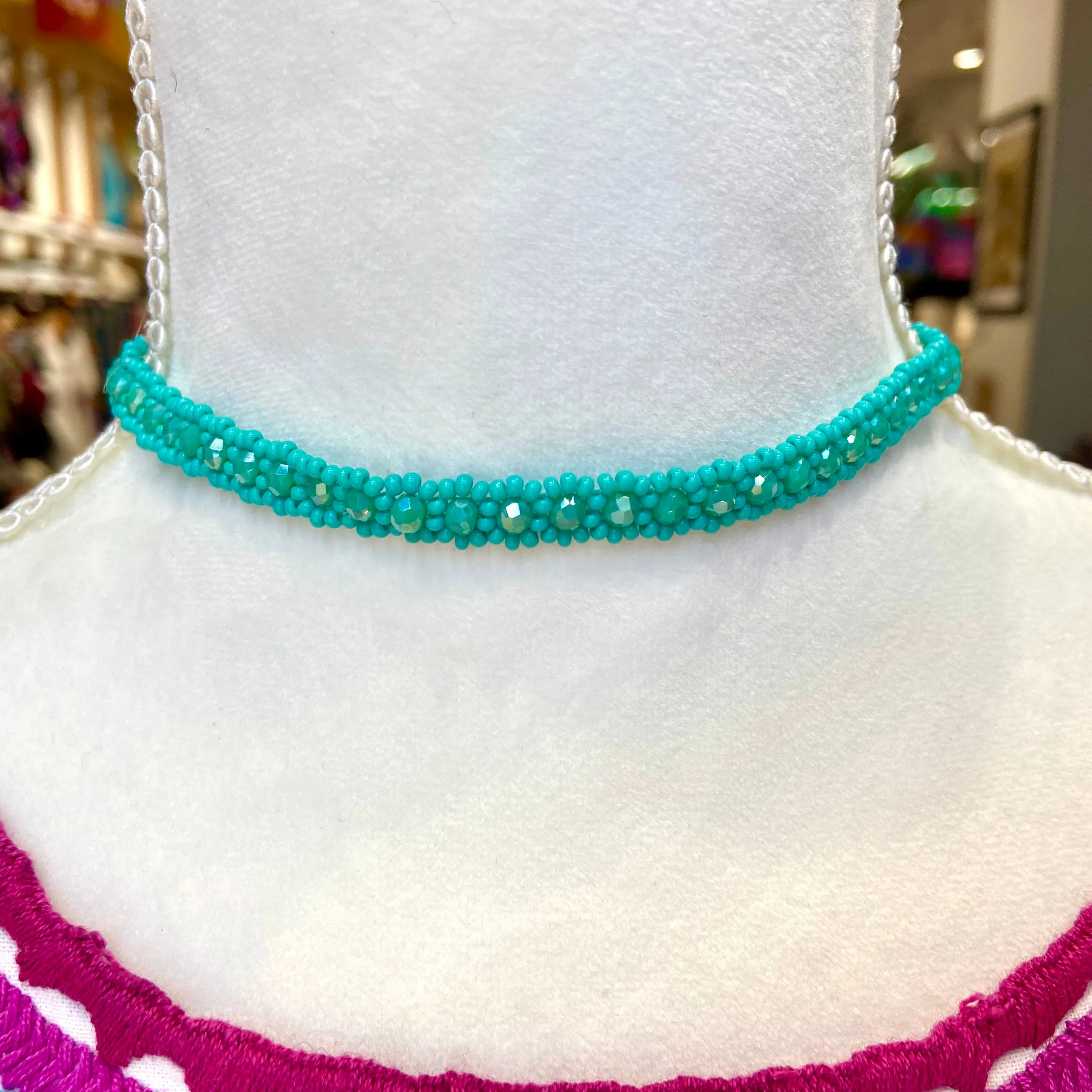 'Chaquira': Beaded Choker Necklace