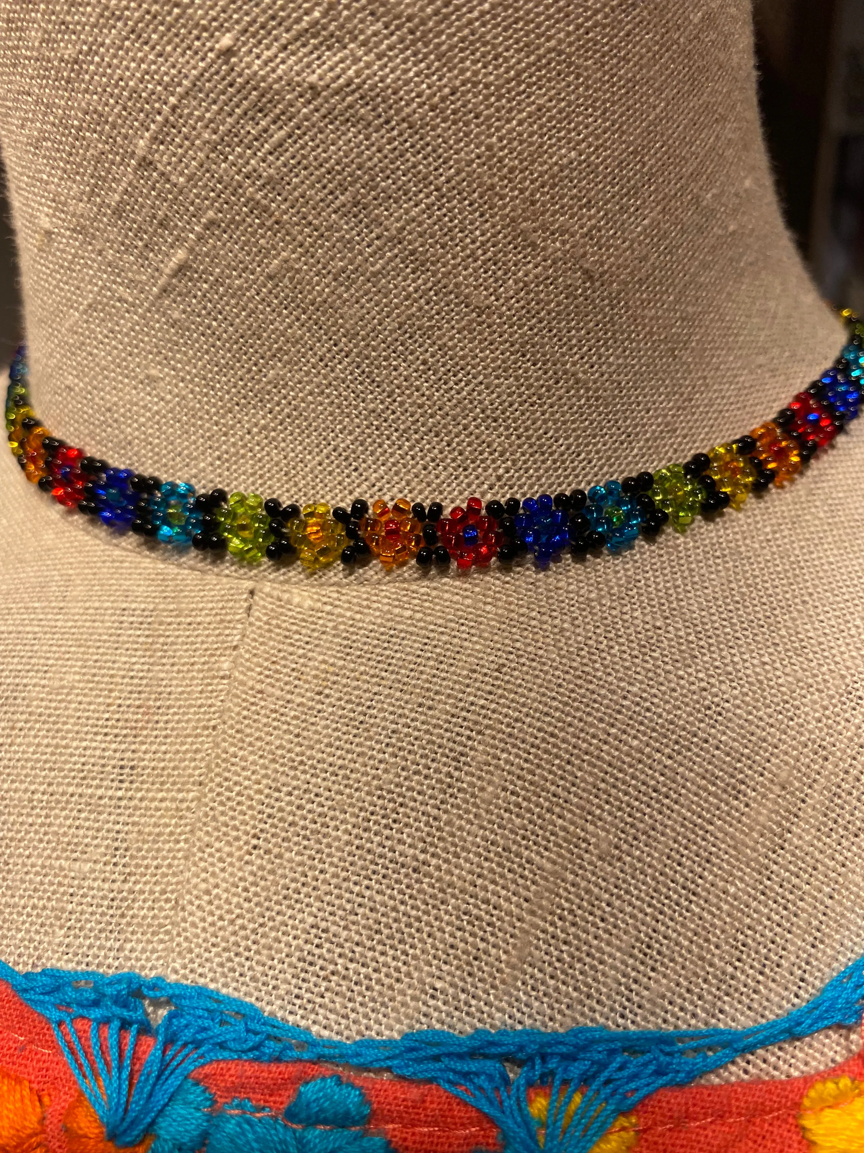 'Chaquira': Beaded Choker Necklace