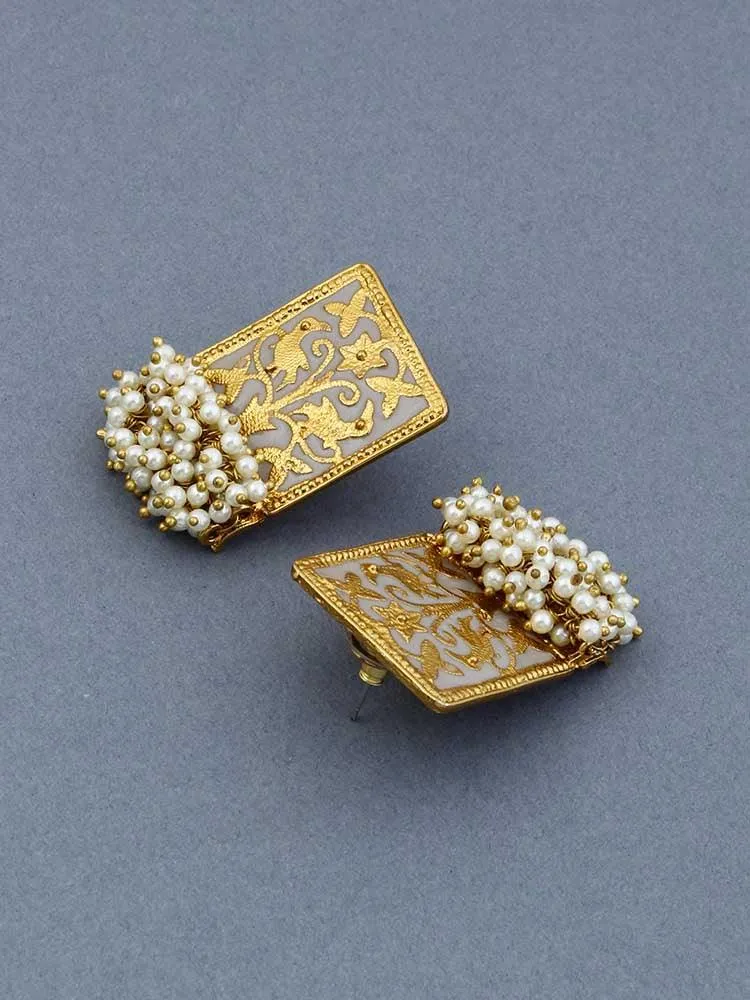 Crepe Gowri Studs