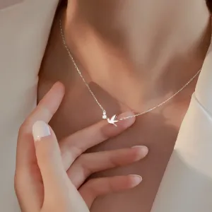 Korea Temperament Cute Swallow Bird Animal Pendant Necklace Clavicle Chain Necklace for Women Trendy Female Necklace Jewlery