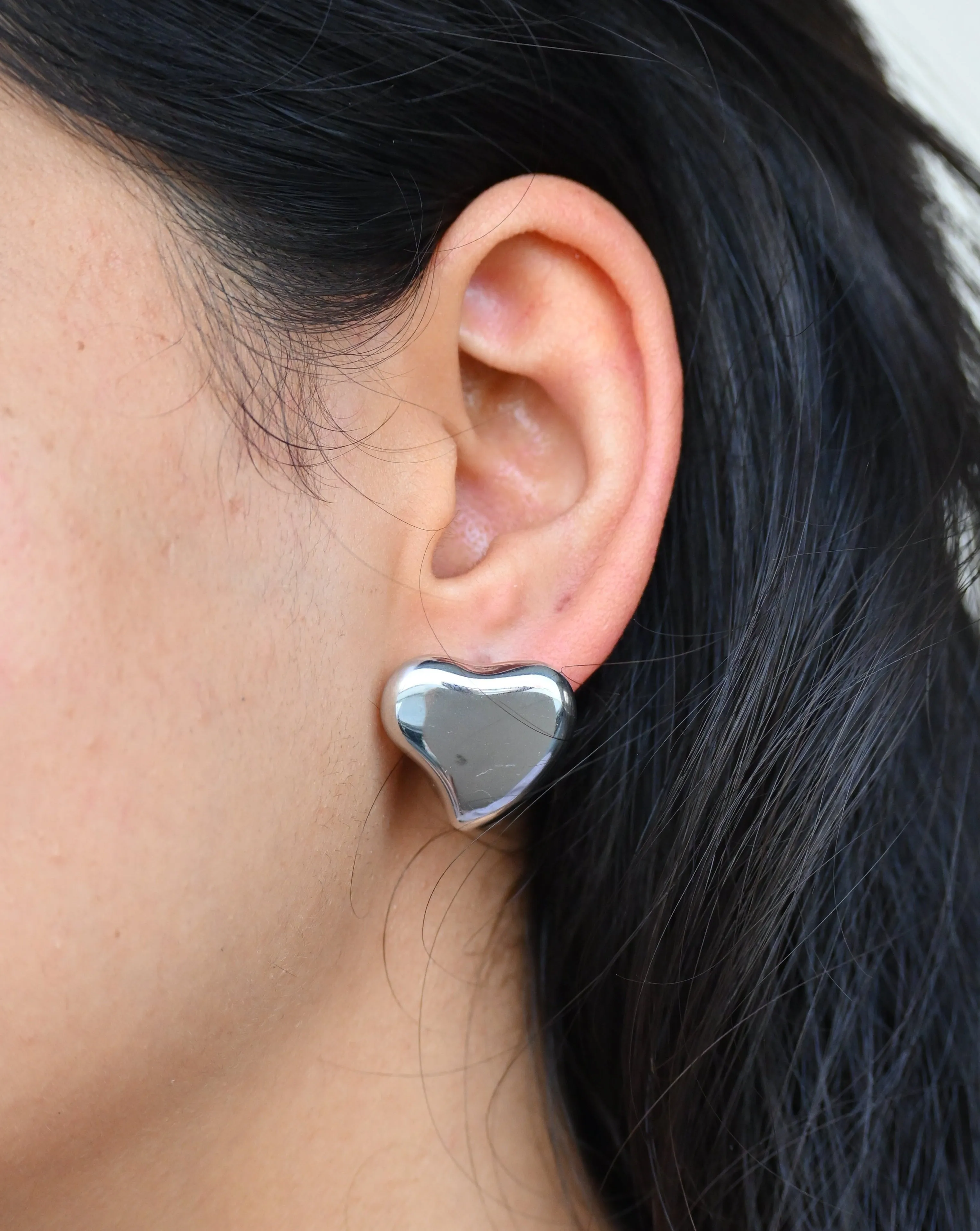 Meera Heart Studs In Silver