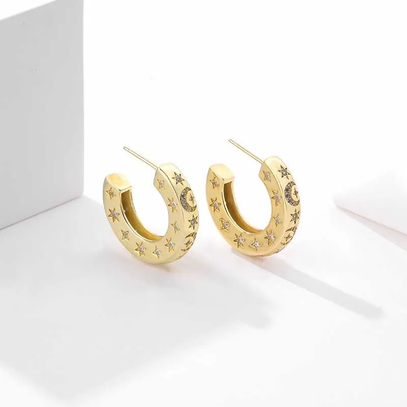 Moon and Star Stud Earrings-Gold Vermeil