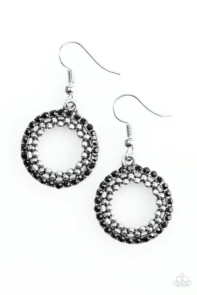 Paparazzi Earring ~ Light The Way - Black