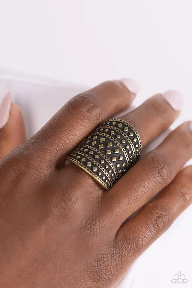 Paparazzi Ring ~ Diamondback Bravado - Brass