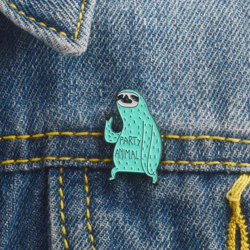 [Party Animal Sloth] Enamel Brooch Pin