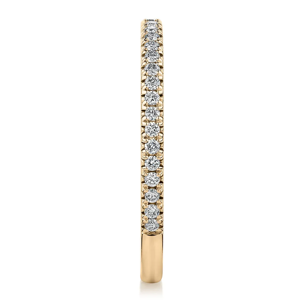 Premium Laboratory Created Diamond, 0.23 carat TW round brilliant wedding or eternity band in 18 carat yellow gold