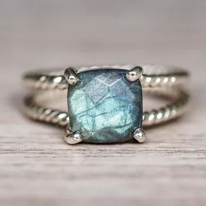 Silver Labradorite Double Twist Ring