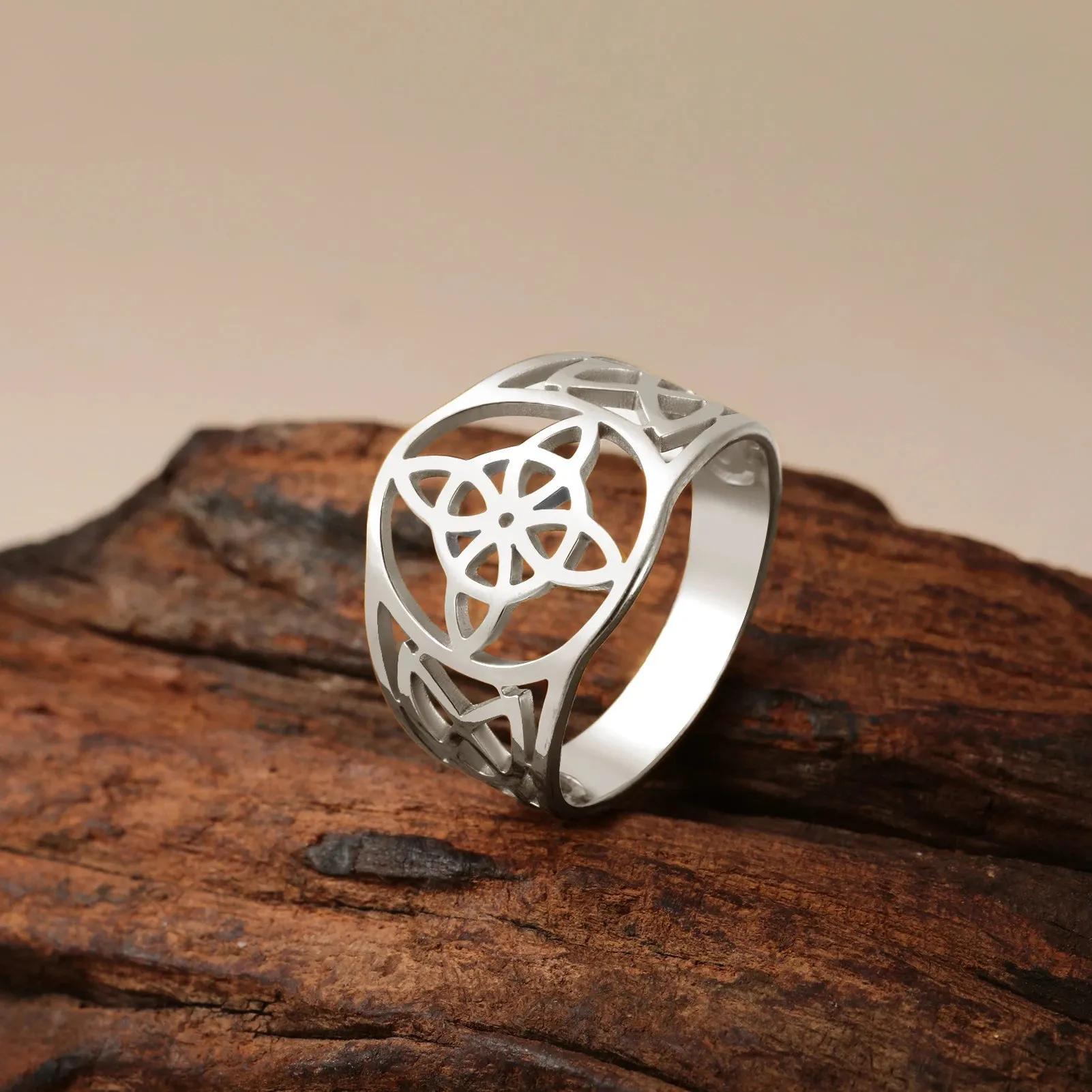 Skyrim Stainless Steel Witch Knot Ring Women Men Finger Rings Witchcraft Wicca Triquetra Celtics Knot Amulet Protection Jewelry