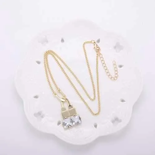 Trendy Balancing Style Pandent Alloy U-shaped Lock Rhinestone Necklace Gift for Women